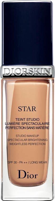 dior diorskin star flüssigkeit 043-cannelle 30 ml|Swatches: Diorskin Star Fluid SPF 30 Foundation.